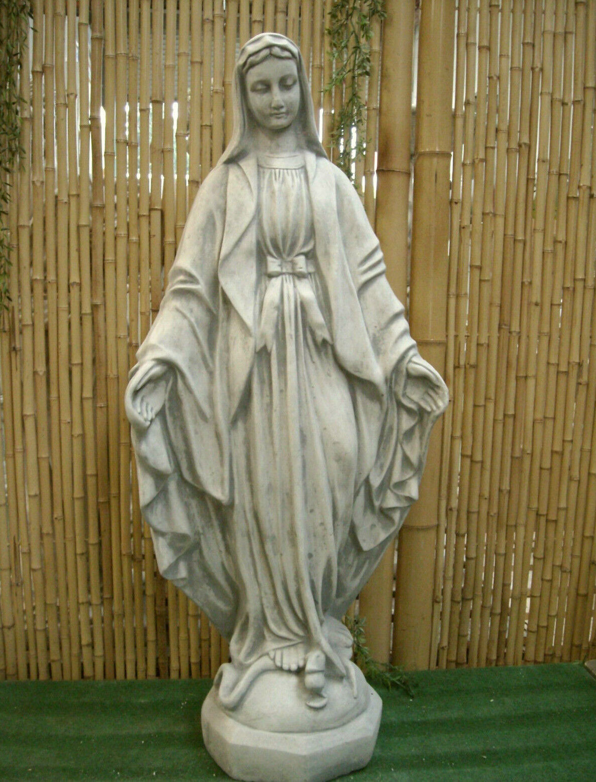 Maria Statue aus Steinguss Marien-Skulptur Grabwächter Madonnaskulptur 