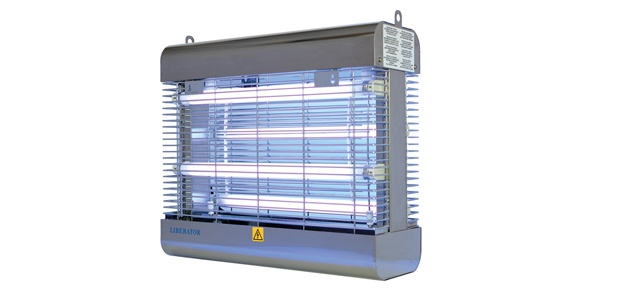 Genus® Liberator Killer 4 x 15W Splitterschutz Lampen IP45 Edelstahl Insektengriller