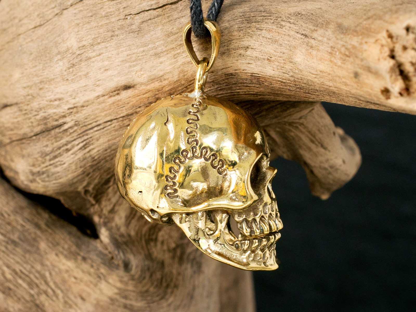 Bronze Anhänger Schädel Skull Totenkopf  Memento Mori Messing