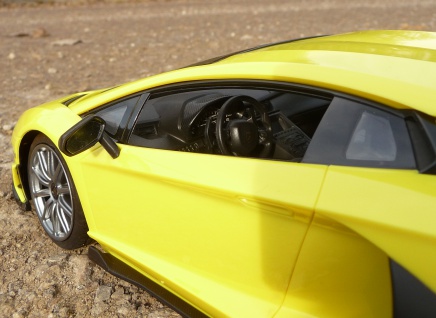 RC Modell Lamborghini Aventador SVJ mit LICHT 35cm "Ferngesteuert 2, 4GHz" - Vorschau 4