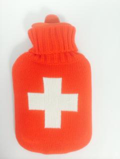 Wärmflasche Weisses Kreuz mit Strickbezug Bettflasche 1 Liter im Weiss - Rot Rollkragen Pullover