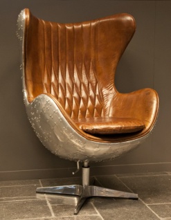 Casa Padrino Art Deco Lounge Chair Drehstuhl Sessel Aluminium / Echt Leder Braun Ei-Form - Club Sessel - Lounge Sessel - Vintage Airplane Möbel