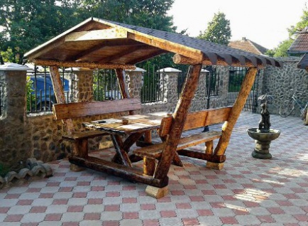 Casa Padrino Garten Pavillon Rustikal mit Tisch und 2 Gartenbänken - Eiche Massivholz - Überdachtes Gartenmöbel Set Echtholz Massiv Pergola
