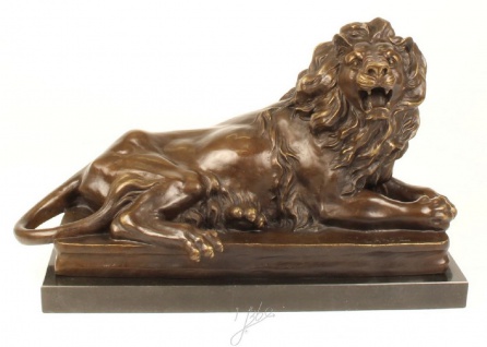 Casa Padrino Luxus Bronzefigur mit Marmorsockel Liegender Nach Rechts Schauender Löwe Bronze / Grau H. 38 cm - Luxus Qualität