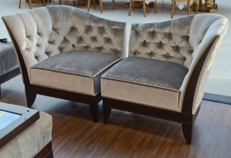 Casa Padrino Luxus Wohnzimmer Sessel Set Silbergrau / Dunkelbraun - 2 Neoklassische Sessel mit edlem Velourstoff - Wohnzimmer Möbel im Neoklassischem Stil