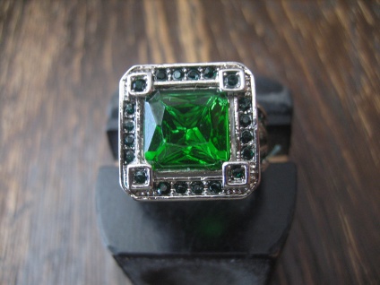geschmackvoller wuchtiger Herrenring Ring Stein turmalin grün 925er Silber RG 55
