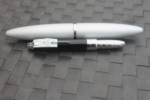 CROSS Pocket - Kugelschreiber, schwarz / silberfarben (Chrom)