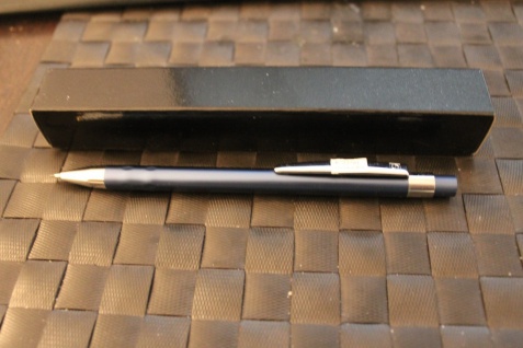 Druckbleistift, Bleistift 0, 7 mm; Aluminium, dkl.-blau