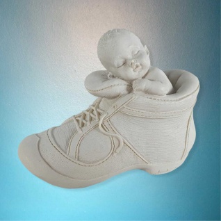 Schlafendes Baby im Schuh 7 cm