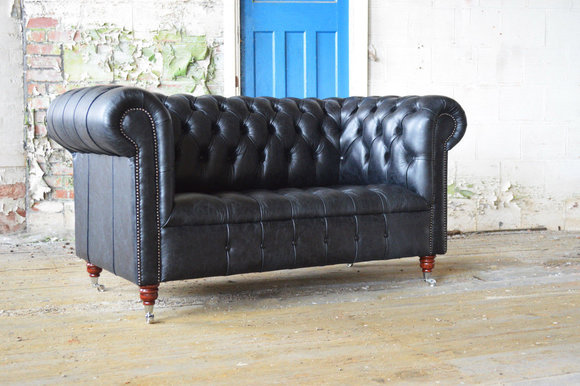 Chesterfield Design Luxus Garnitur Polster Sofa Couch Sitz Leder Textil